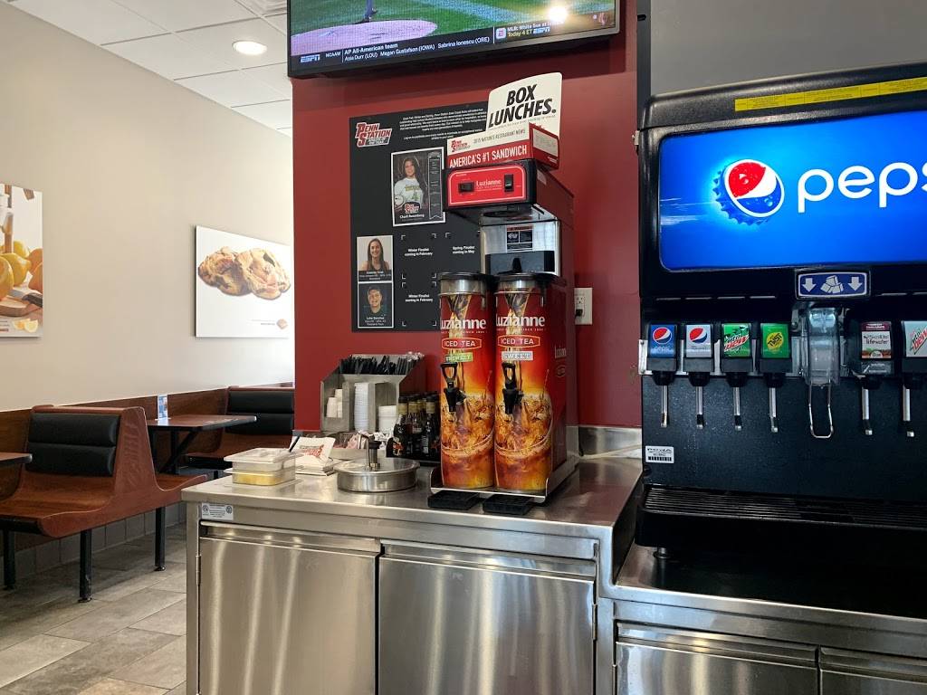 Penn Station East Coast Subs | restaurant | 5036 Arco Street, Cary, NC 27519, USA | 9842288100 OR +1 984-228-8100