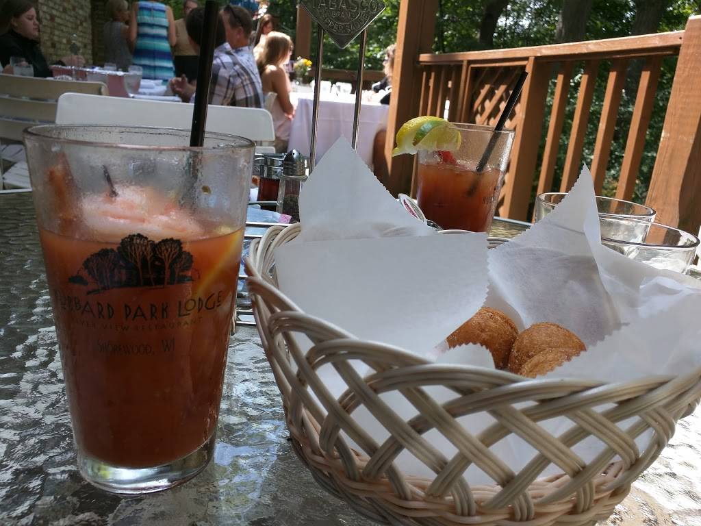 Hubbard Park Lodge | restaurant | 3565 N Morris Blvd, Shorewood, WI 53211, USA | 4143324207 OR +1 414-332-4207