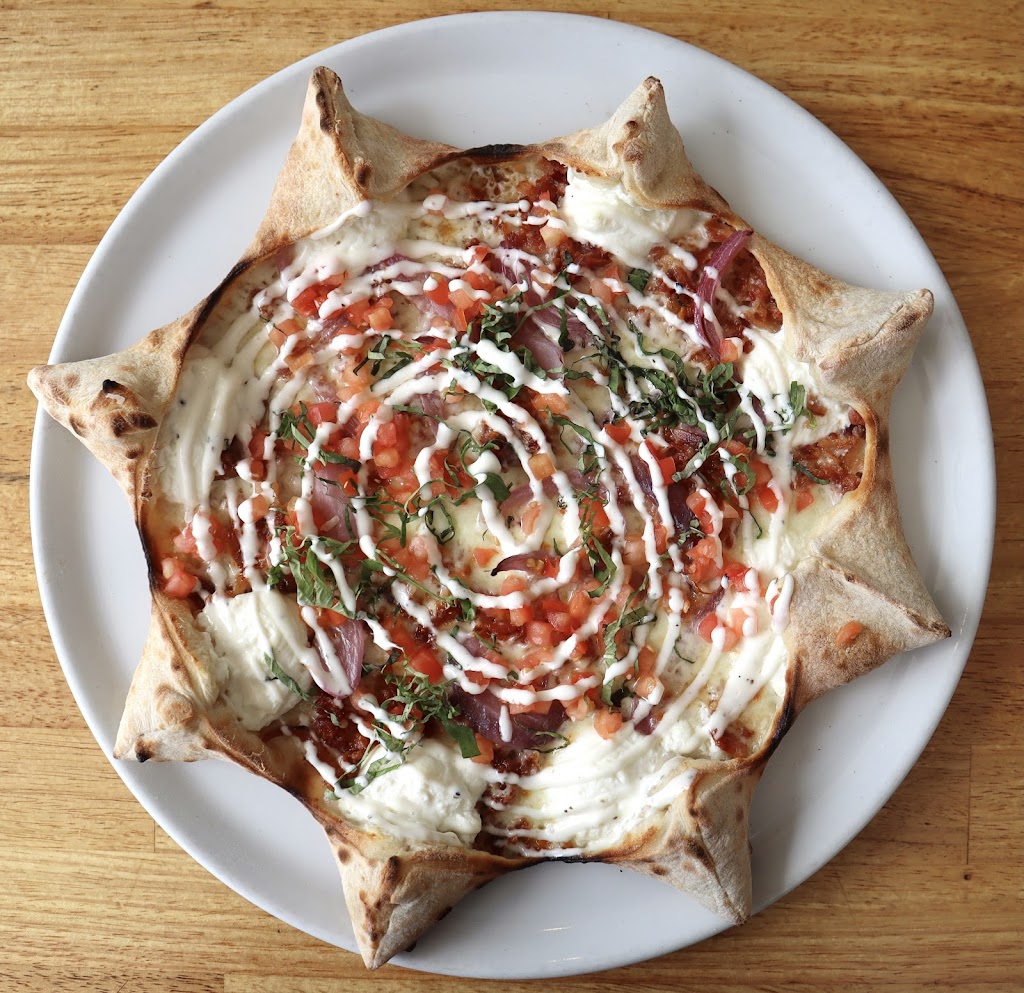 Mister O1 Extraordinary Pizza Melbourne | restaurant | 635 E New Haven Ave Suite #101, Melbourne, FL 32901, USA | 3214555058 OR +1 321-455-5058