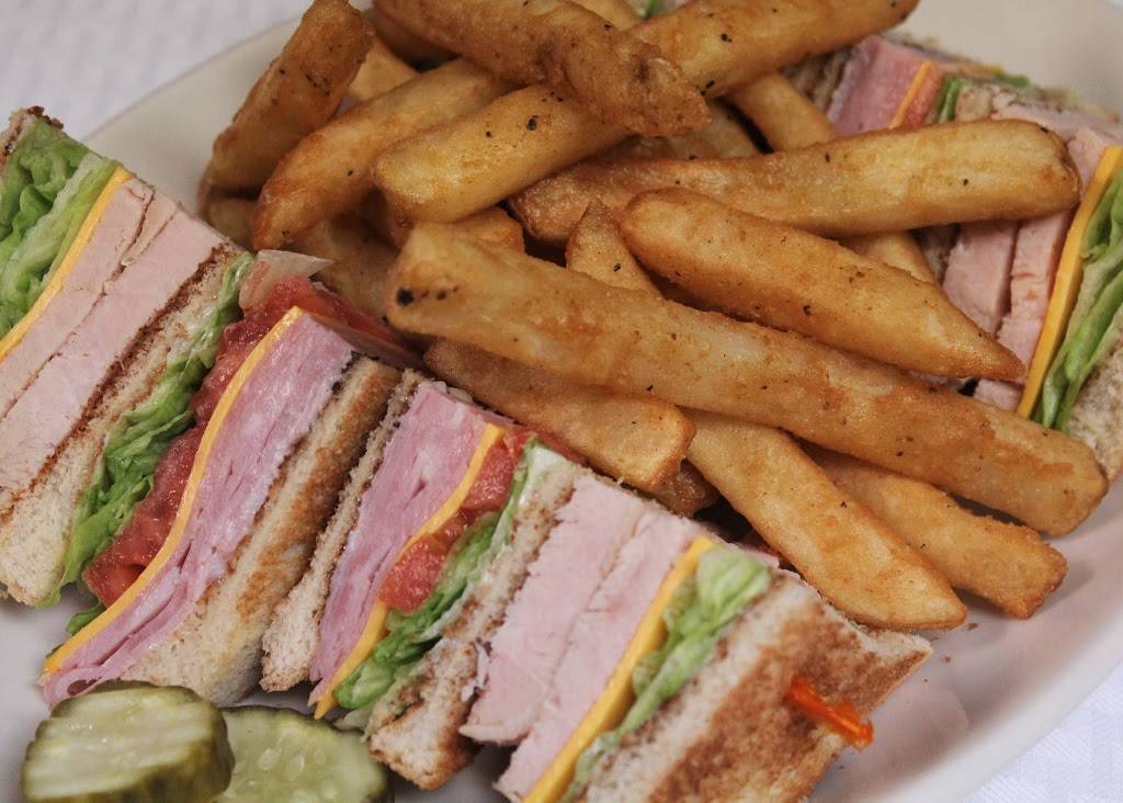 Stonybrook Family Restaurant | restaurant | 3560 E Market St, York, PA 17402, USA | 7177551421 OR +1 717-755-1421