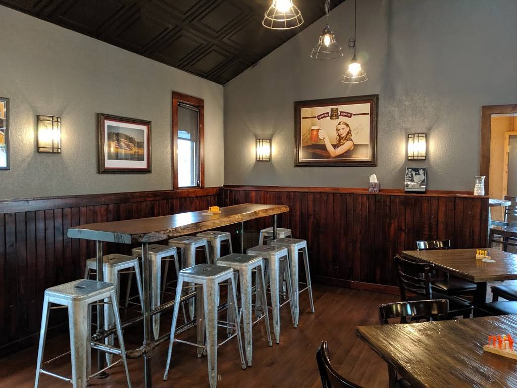 Dixies Biergarten | restaurant | 310 College Dr, Decorah, IA 52101, USA | 5632771295 OR +1 563-277-1295