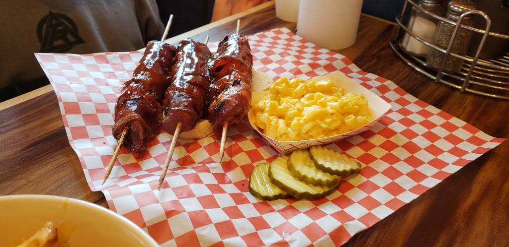 Smokeys On The Boulevard BBQ | restaurant | 8669 W 135th St, Overland Park, KS 66223, USA | 9138977427 OR +1 913-897-7427