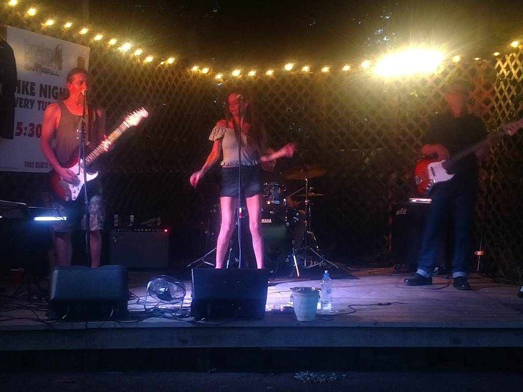 Drunken Monkey Bar & Grill | restaurant | 1816 W Division St, Springfield, MO 65802, USA | 4178620809 OR +1 417-862-0809