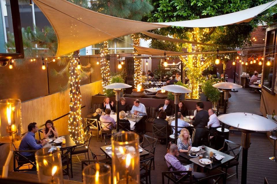 Wilshire Restaurant | restaurant | 2454 Wilshire Blvd, Santa Monica, CA 90403, USA | 3105861707 OR +1 310-586-1707