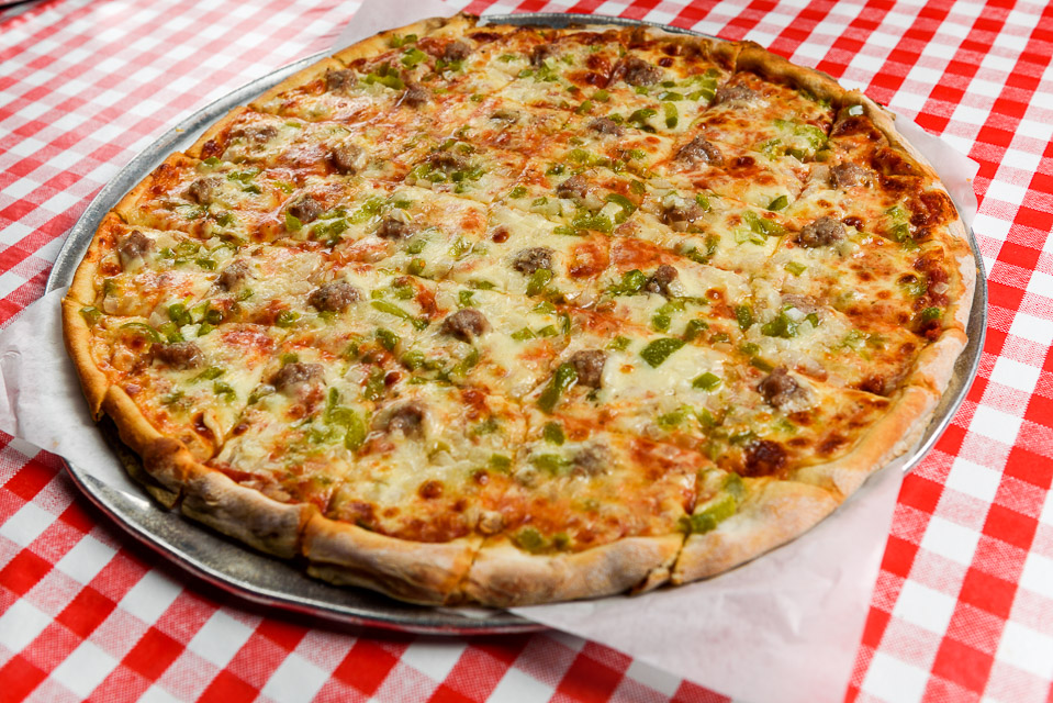 Davenport’s Pizza Palace - Vestavia Hills | restaurant | 700 Montgomery Hwy Suite 193, Vestavia Hills, AL 35216, USA | 2054074747 OR +1 205-407-4747