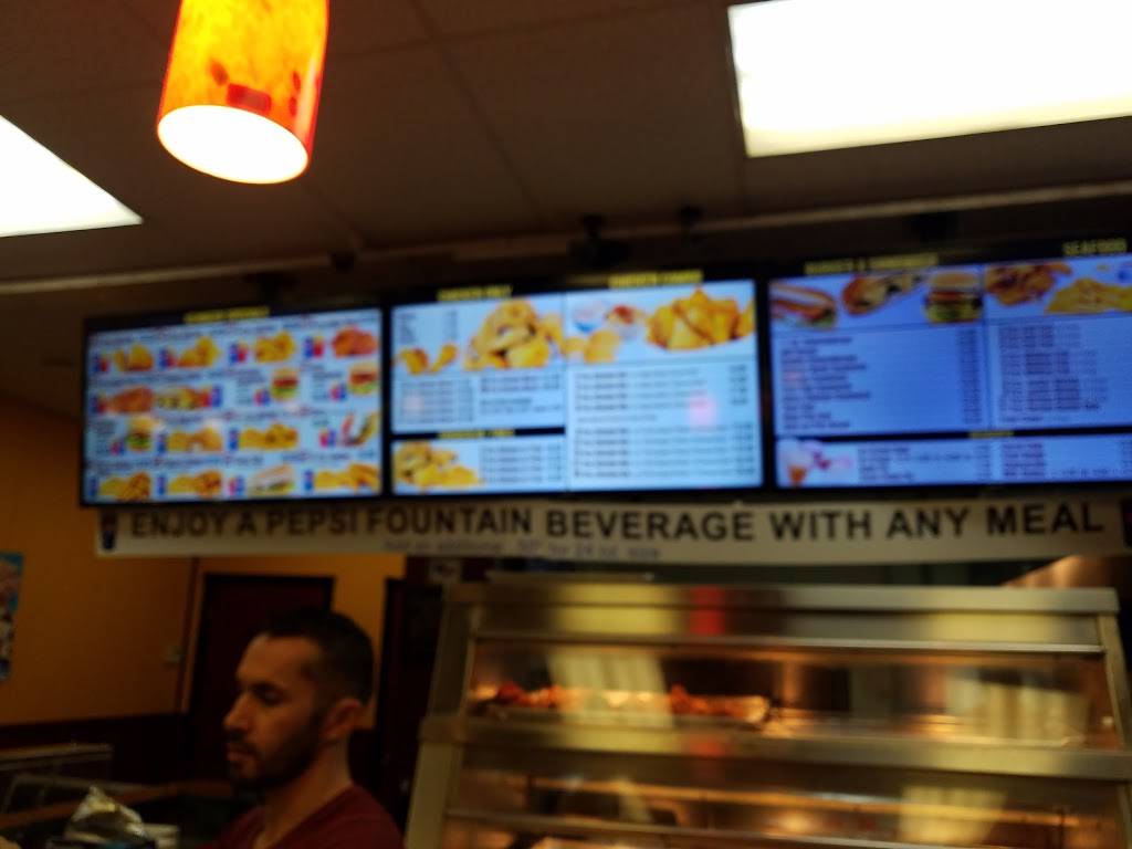 Kennedy Fried Chicken | restaurant | 333 High St, Holyoke, MA 01040, USA | 4135329993 OR +1 413-532-9993