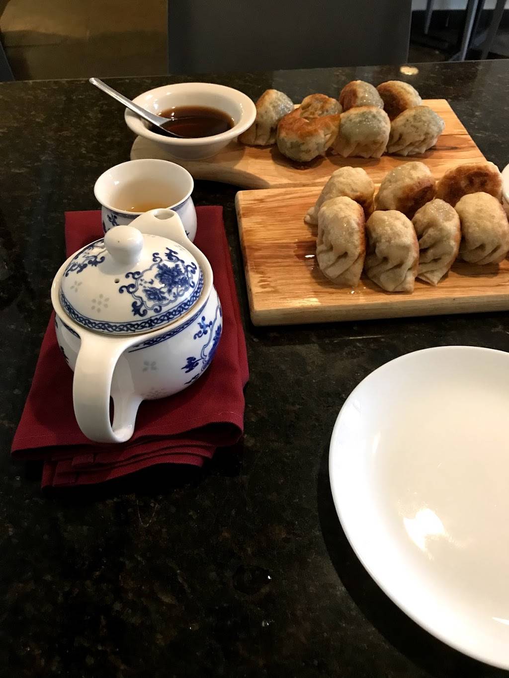 Fortune Wok to Table | restaurant | 2817 E 3rd Ave unit e, Denver, CO 80206, USA | 3033217788 OR +1 303-321-7788