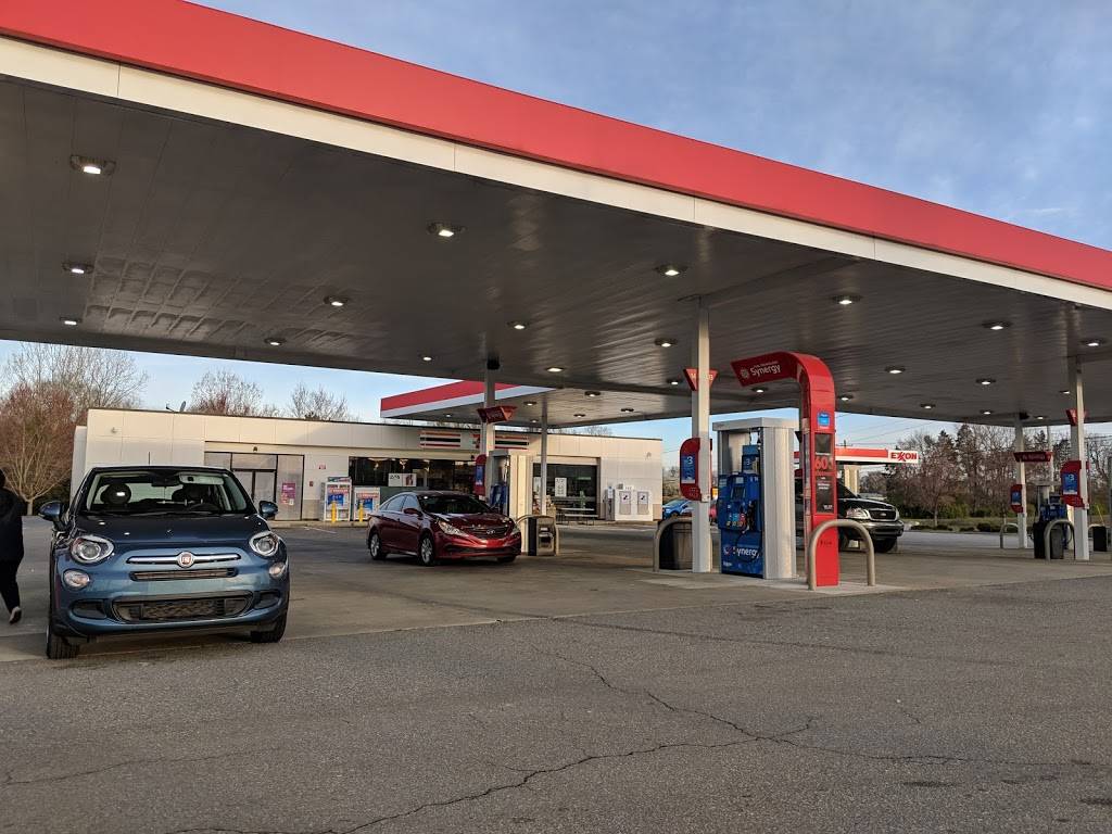 Exxon | restaurant | 3700 Concord Pkwy S, Concord, NC 28027, USA | 7047921072 OR +1 704-792-1072