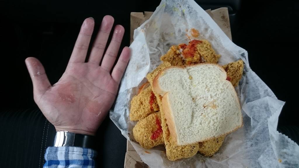 Whites Fish & BBQ | restaurant | 3405 Clarksville Pike, Nashville, TN 37218, USA | 6155939001 OR +1 615-593-9001