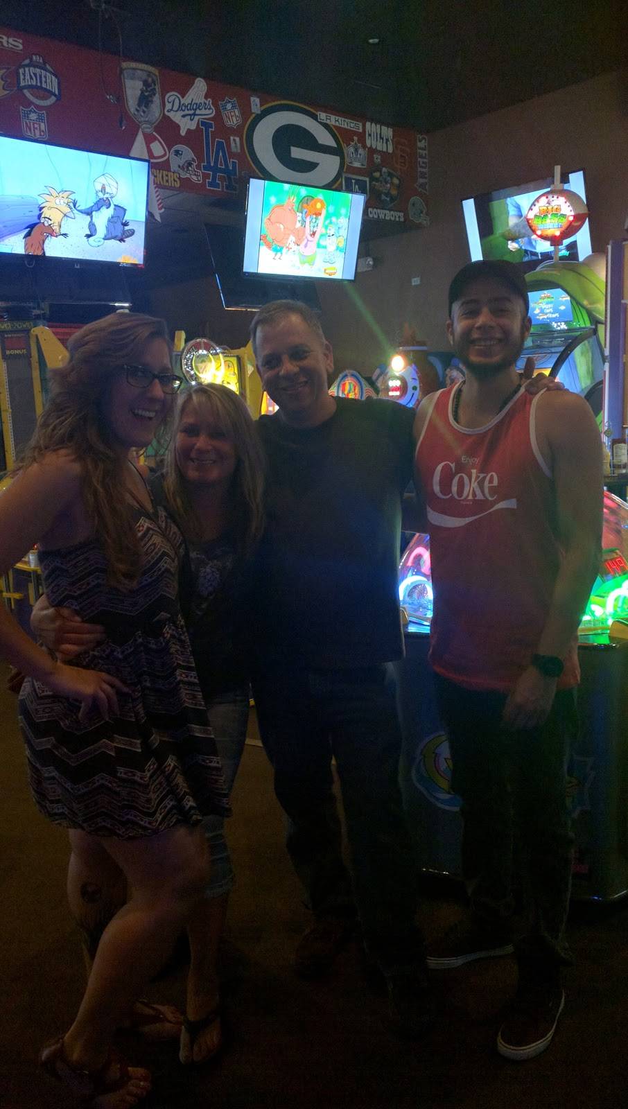 Celebrities Sports Grill | restaurant | 12013 5th St, Yucaipa, CA 92399, USA | 9097970900 OR +1 909-797-0900