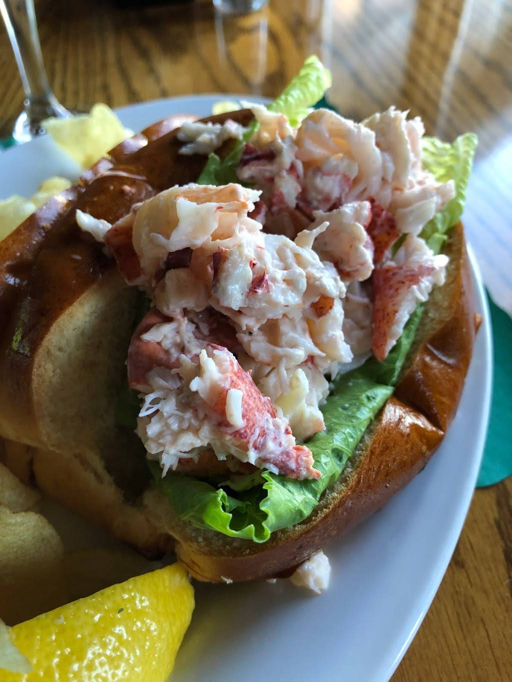 Cape Neddick Lobster Pound Harborside Restaurant | restaurant | 60 Shore Rd, Cape Neddick, ME 03902, USA | 2073635471 OR +1 207-363-5471