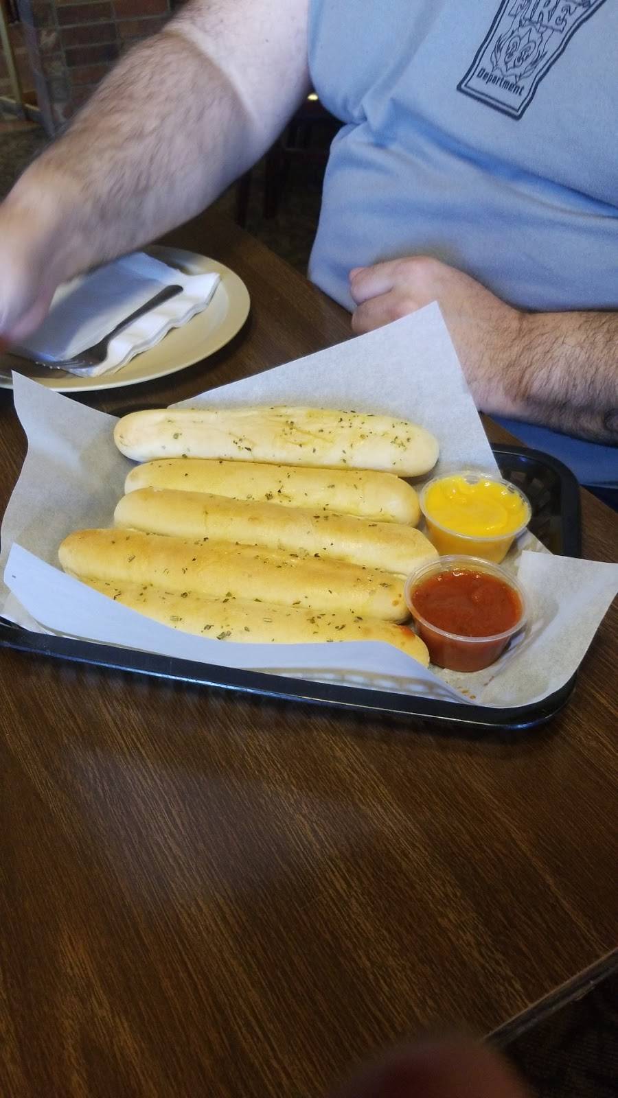 Arts Pizza | restaurant | 1602, 2027 Broadway St, Anderson, IN 46012, USA | 7656432787 OR +1 765-643-2787