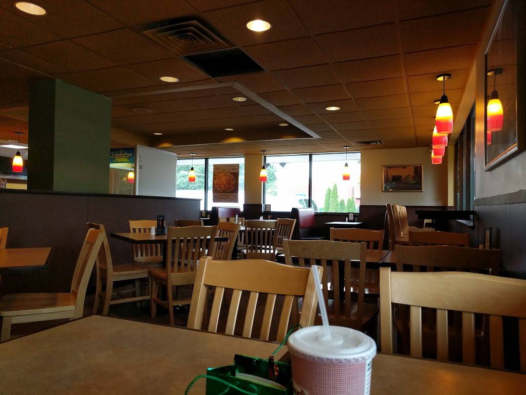 Papa Ginos | restaurant | 104 Boston Post Rd, Sudbury, MA 01776, USA | 9784437136 OR +1 978-443-7136