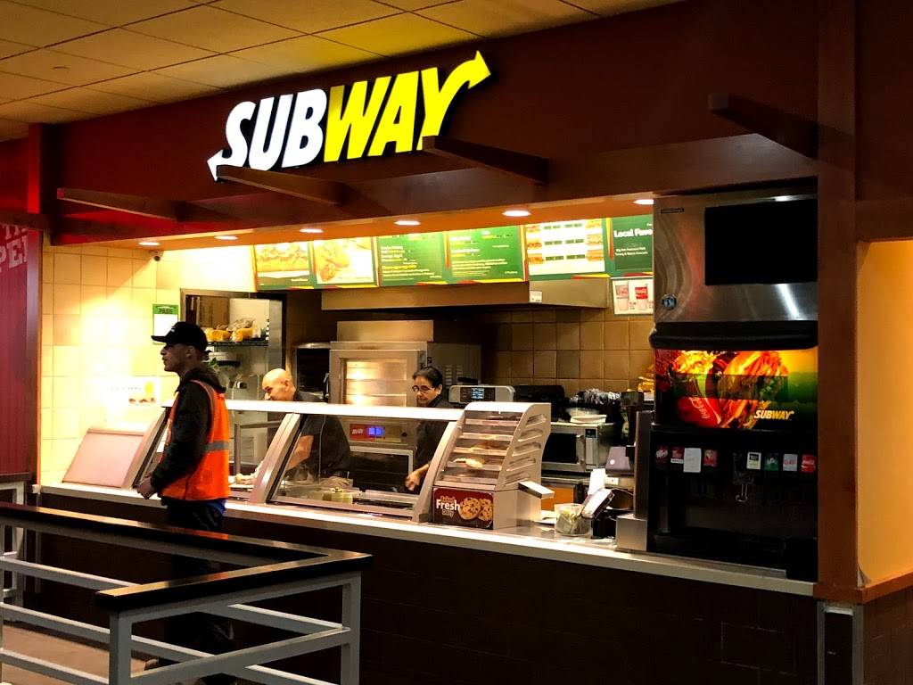 Subway Restaurants | restaurant | 1 Airport Dr, Oakland, CA 94621, USA | 5105633812 OR +1 510-563-3812