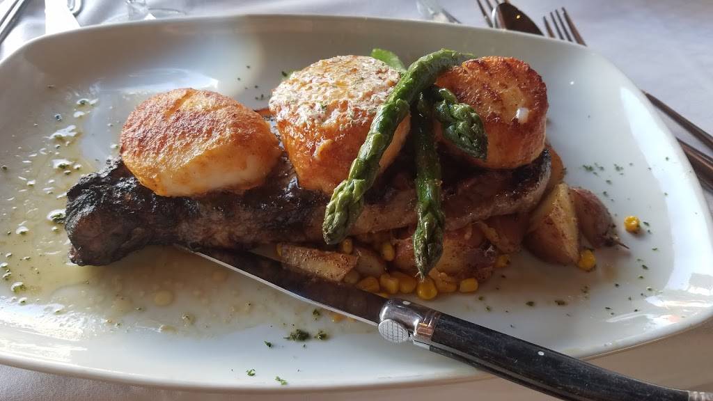 Blue Cow | restaurant | 119 N Michigan Ave, Big Rapids, MI 49307, USA | 2317960100 OR +1 231-796-0100