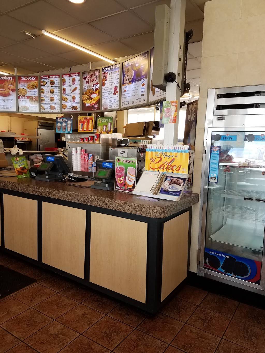 Dairy Queen | restaurant | 5425 Antoine Dr, Houston, TX 77091, USA | 7136827078 OR +1 713-682-7078