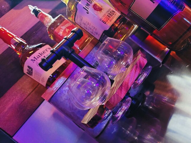 Knockouts Tap | restaurant | 1209 Millersville Ave, Howards Grove, WI 53083, USA | 9208288009 OR +1 920-828-8009