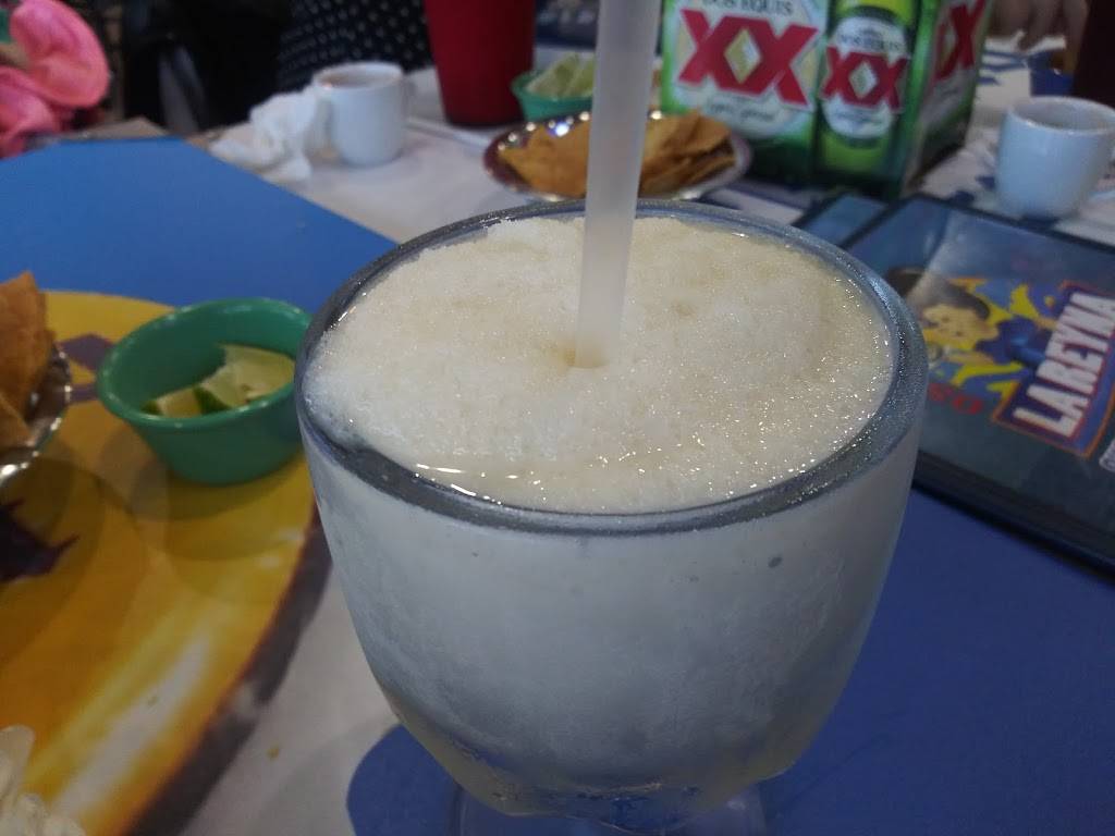 Ostioneria La Reyna | restaurant | 6031 Hwy 6 N Suite 17, Houston, TX 77084, USA | 2818619227 OR +1 281-861-9227