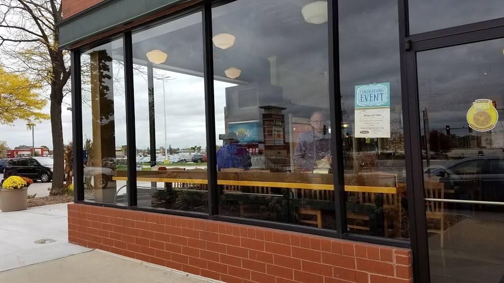 Potbelly | restaurant | 700 N Milwaukee Ave, Vernon Hills, IL 60061, USA | 8475738269 OR +1 847-573-8269