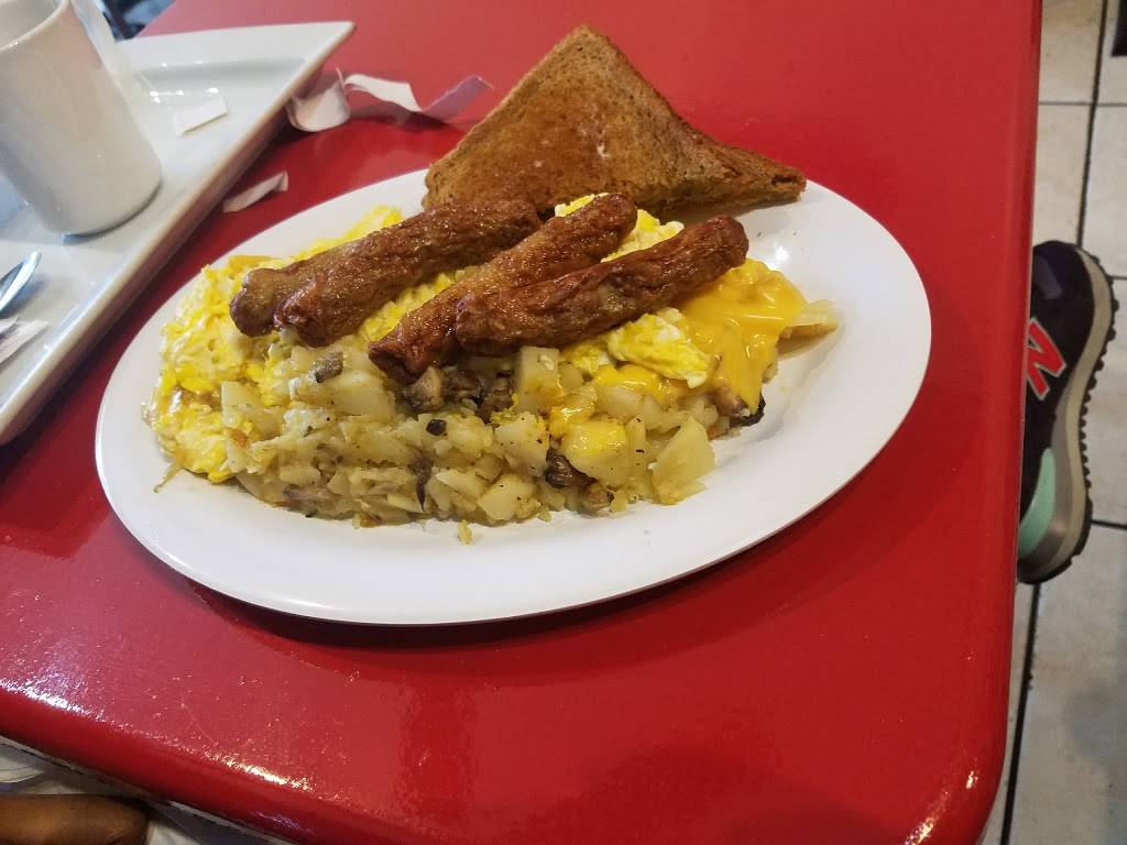 Ila Maes Restaurant | restaurant | 313 Market St, Trenton, NJ 08611, USA | 6094980642 OR +1 609-498-0642