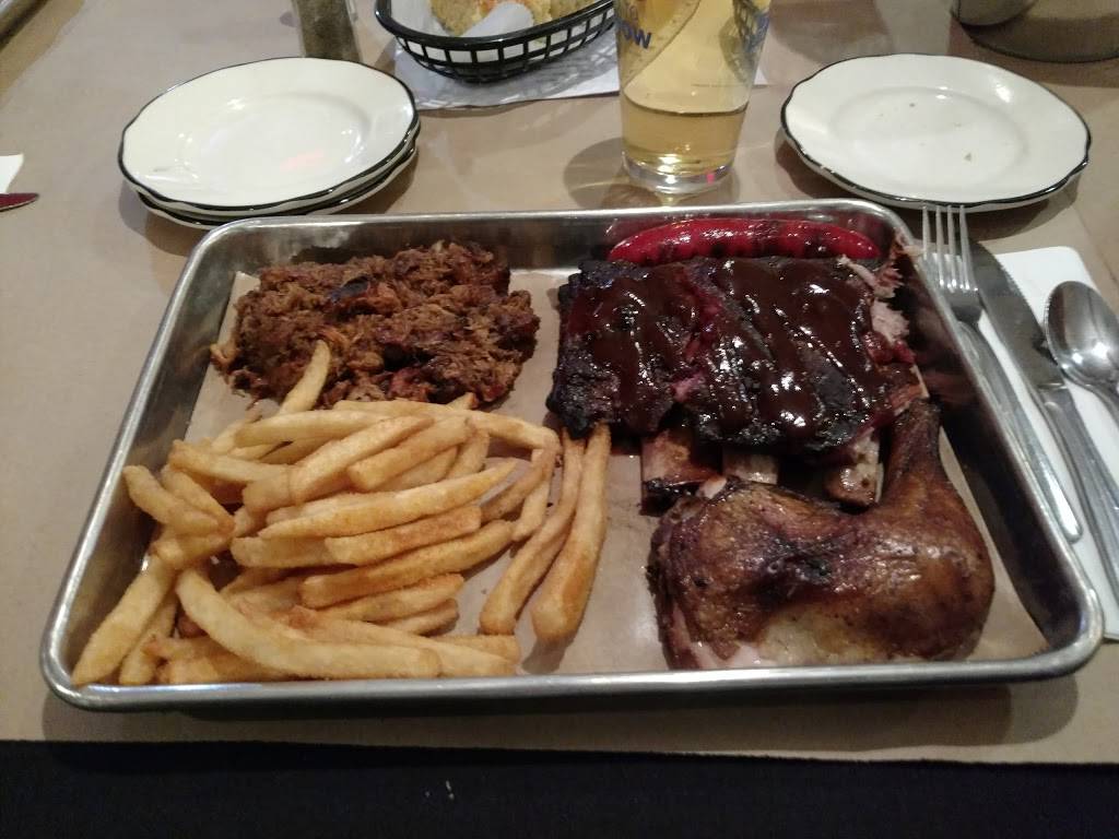 Heintzelmans BBQ Pit | restaurant | 6361 Knickerbocker Rd, Ontario, NY 14519, USA | 3153331235 OR +1 315-333-1235