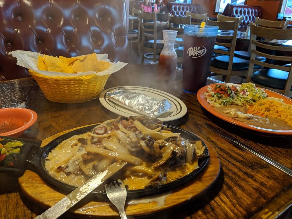 El Palenque | restaurant | 607 N Main St, Cave City, AR 72521, USA | 8702836162 OR +1 870-283-6162