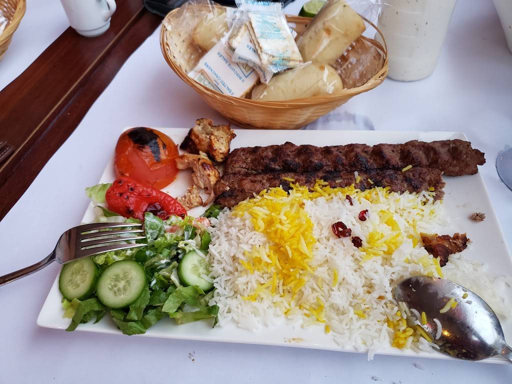 Restaurant Shiraz | restaurant | 209 Rue Brock, Drummondville, QC J2C 1M2, Canada | 8198505052 OR +1 819-850-5052