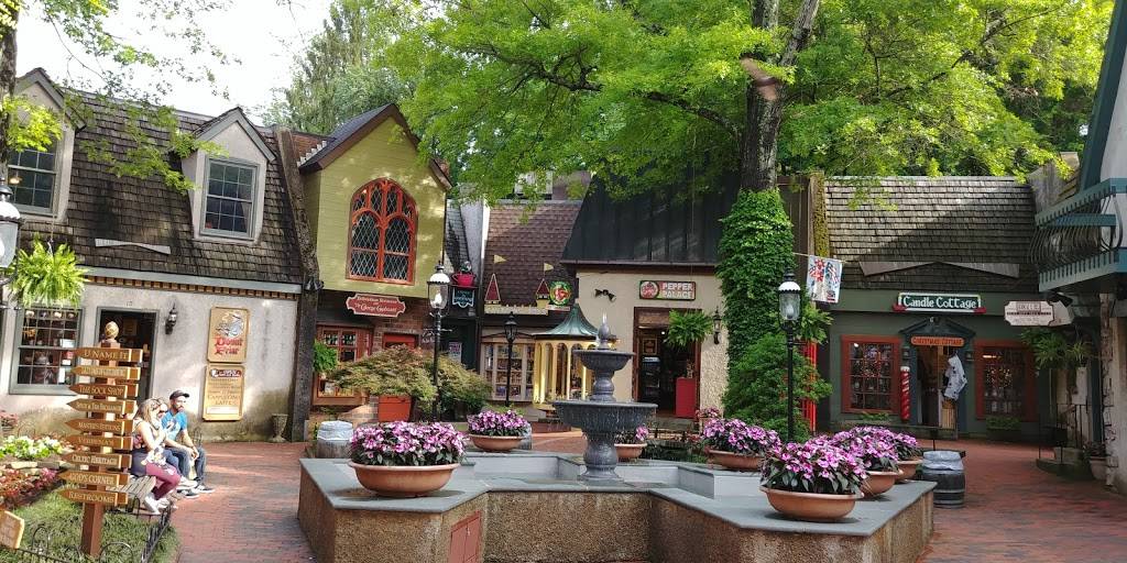 downtown Gatlinburg | restaurant | 115 Historic Nature Trail, Gatlinburg, TN 37738, USA | 8656229788 OR +1 865-622-9788