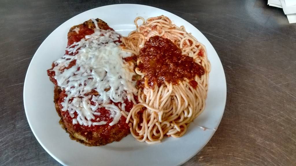 Garden Restaurant | restaurant | 612 S Main St, Lewistown, IL 61542, USA | 3095477170 OR +1 309-547-7170