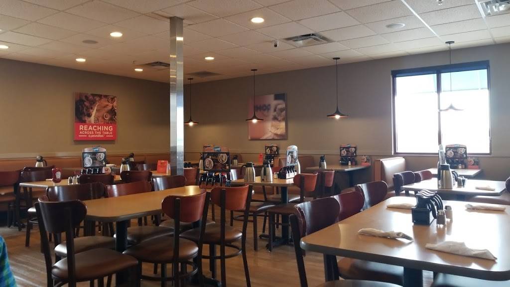 IHOP | restaurant | 6901 West 38th Street, Indianapolis, IN 46254, USA | 3178027492 OR +1 317-802-7492