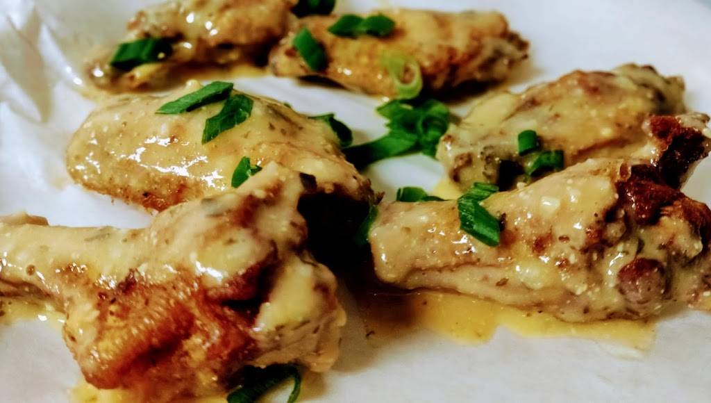 Bobs Kitchen | restaurant | 2240 W Walnut Hill Ln, Irving, TX 75038, USA | 9722550400 OR +1 972-255-0400