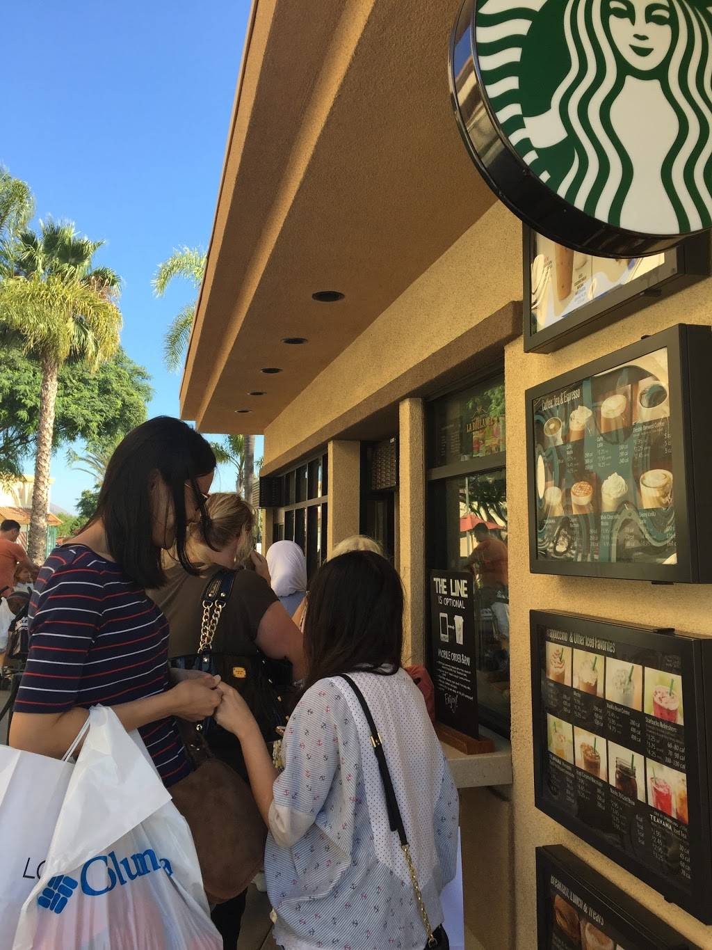 Starbucks | cafe | 740 East Ventura Blvd KI01-1, Camarillo, CA 93010, USA | 8059106308 OR +1 805-910-6308