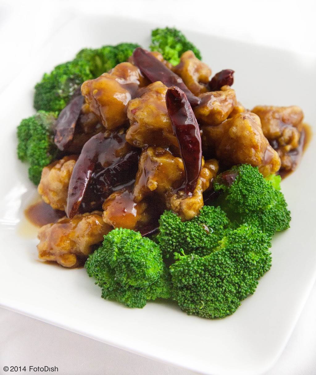 Little Thai Cafe | restaurant | 51 Main St, Watertown, MA 02472, USA | 6179263323 OR +1 617-926-3323