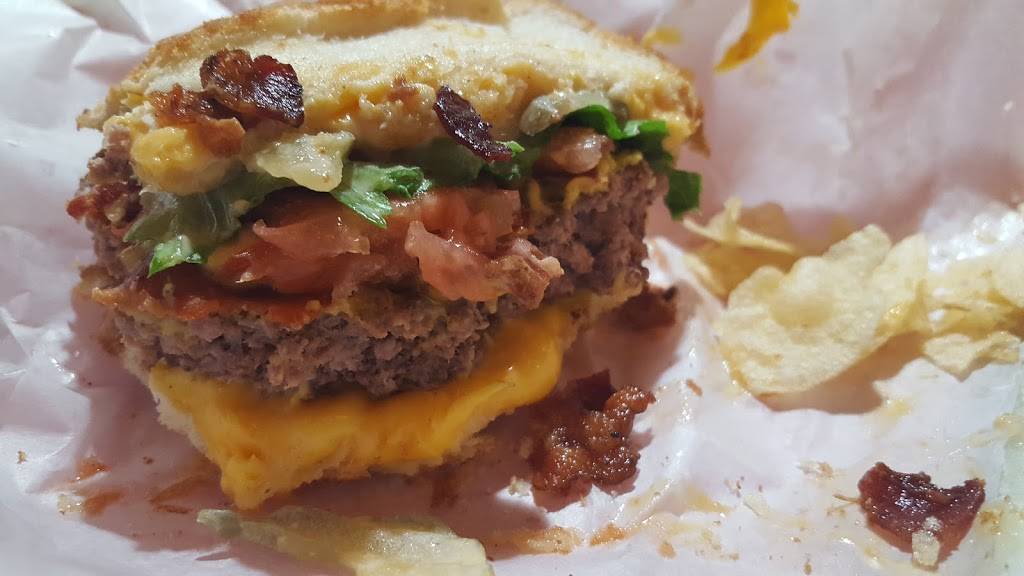 Shannies Bar and Grill | restaurant | 1909 W Main St, Danville, VA 24541, USA | 4348572280 OR +1 434-857-2280