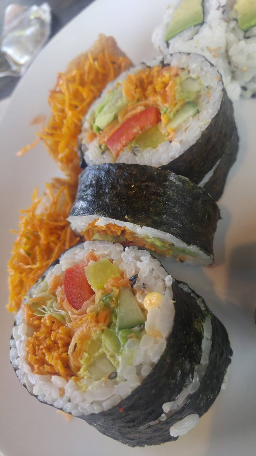 Sushi Shop | restaurant | 337 Boulevard des Laurentides, Saint-Jérôme, QC J7Z 4L8, Canada | 4505303883 OR +1 450-530-3883