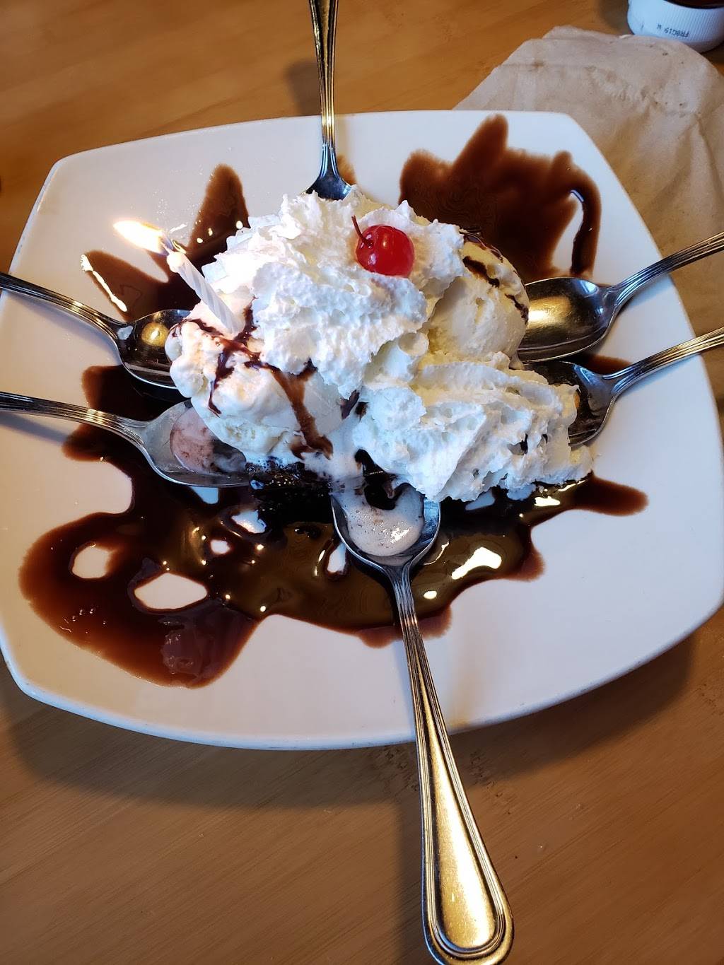 Islands Restaurant Redondo Beach | restaurant | 1609 Hawthorne Blvd, Redondo Beach, CA 90278, USA | 3103638968 OR +1 310-363-8968