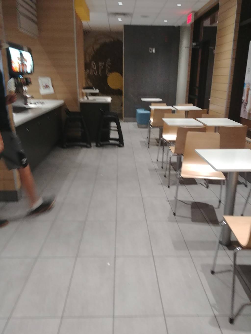 McDonalds | cafe | 1936 Boul Louis-Fréchette, Nicolet, QC J3T 1M4, Canada | 8192938237 OR +1 819-293-8237