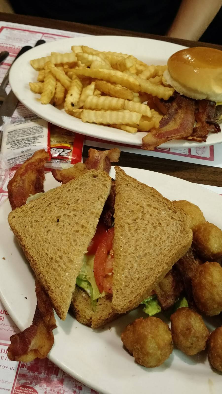 Cozy Cottage Restaurant | restaurant | 1821 E Market St, Warsaw, IN 46580, USA | 5742699050 OR +1 574-269-9050