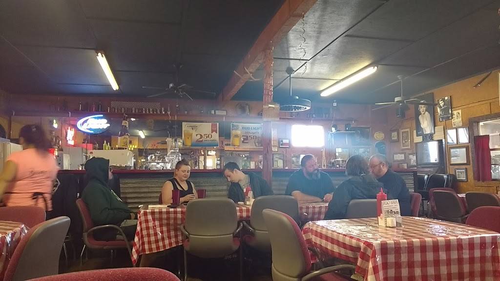 Boomers Burgers & More | restaurant | 3416 US-281, Mineral Wells, TX 76067, USA | 9403253179 OR +1 940-325-3179