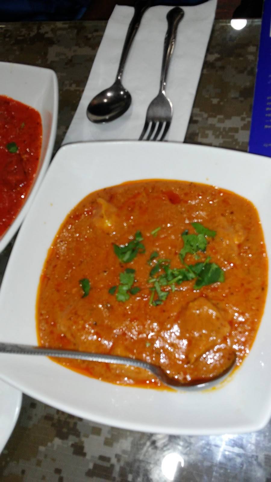 Taj Mahal | restaurant | 1512 W Taylor St, Chicago, IL 60607, USA | 3122266546 OR +1 312-226-6546