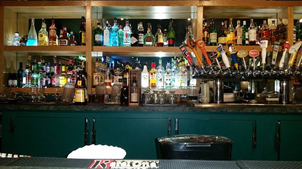 Clubhouse Sports Bar and Grill | restaurant | 10432 SE Kent-Kangley Rd, Kent, WA 98030, USA | 2532364599 OR +1 253-236-4599