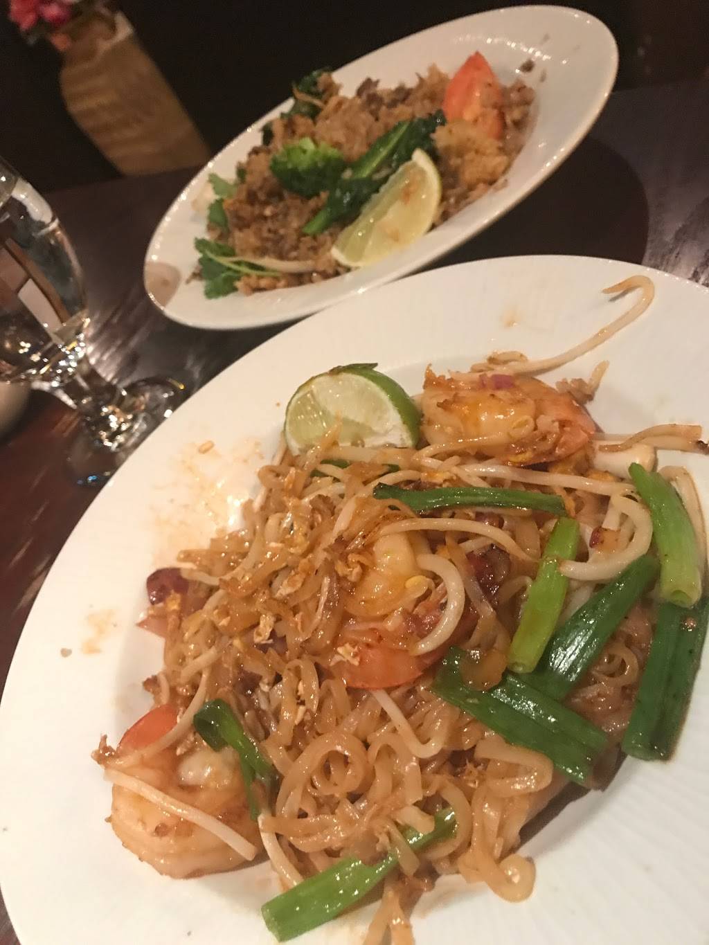 Areeya Thai & Noodle Cuisine Restaurant | restaurant | 2902 164th St SW, Lynnwood, WA 98037, USA | 4253611583 OR +1 425-361-1583