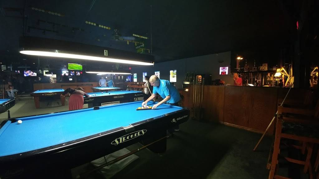 Strokers Sports Bar & Grill | restaurant | 30901 US Hwy 19 N, Palm Harbor, FL 34684, USA | 7277866683 OR +1 727-786-6683