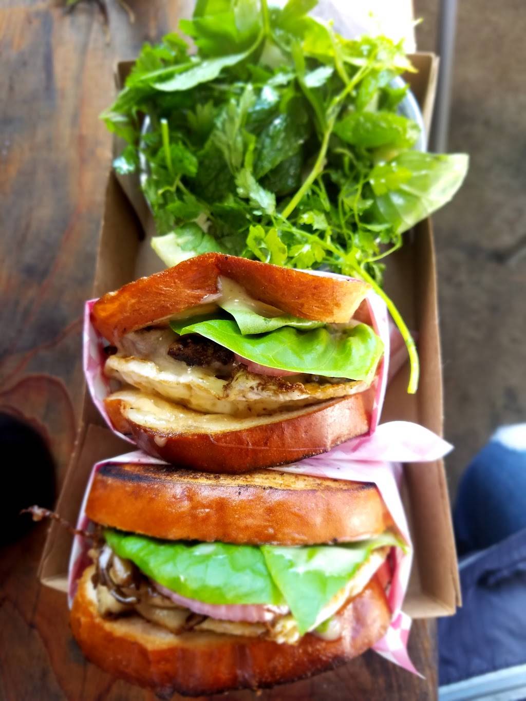 Dads Luncheonette | restaurant | 225 Cabrillo Hwy S, Half Moon Bay, CA 94019, USA | 6505609832 OR +1 650-560-9832