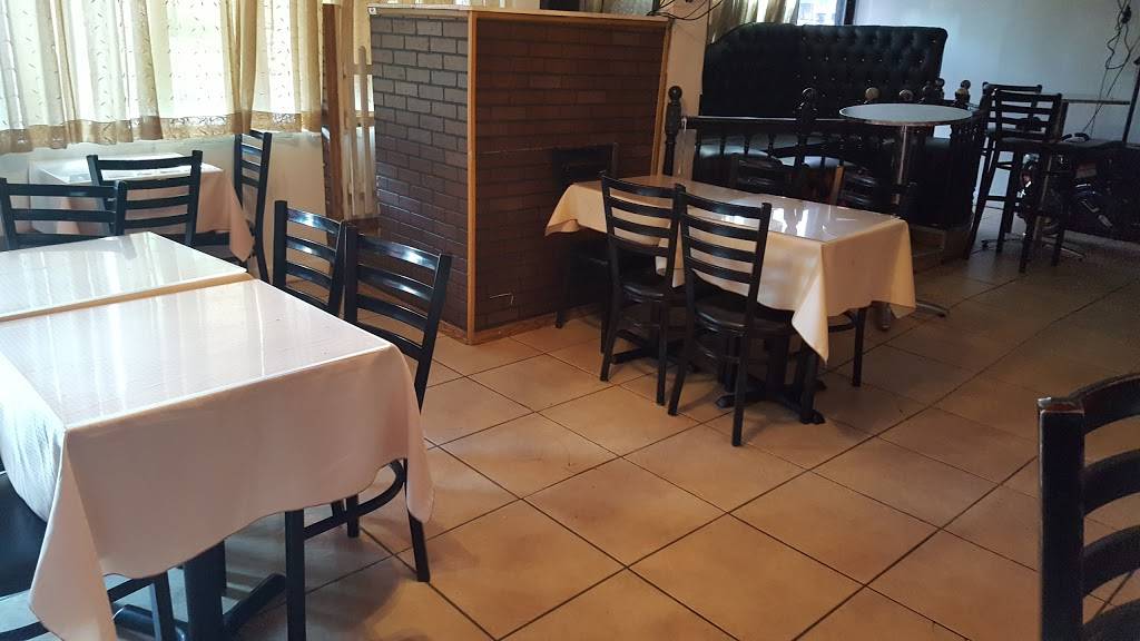 El Nuevo Patio | restaurant | 1388 Edward L Grant Hwy, Bronx, NY 10452, USA | 7185881609 OR +1 718-588-1609