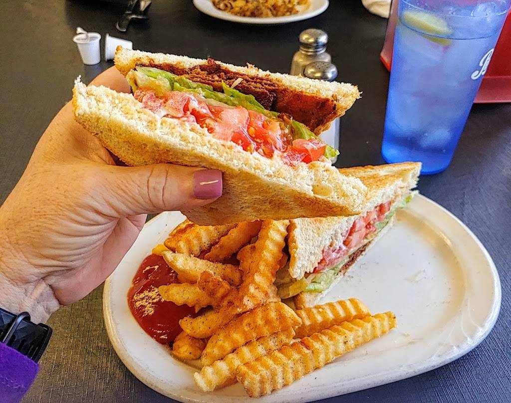 Route 24 Diner LLC | restaurant | 15720 Stewartsville Rd, Vinton, VA 24179, USA | 5408904515 OR +1 540-890-4515