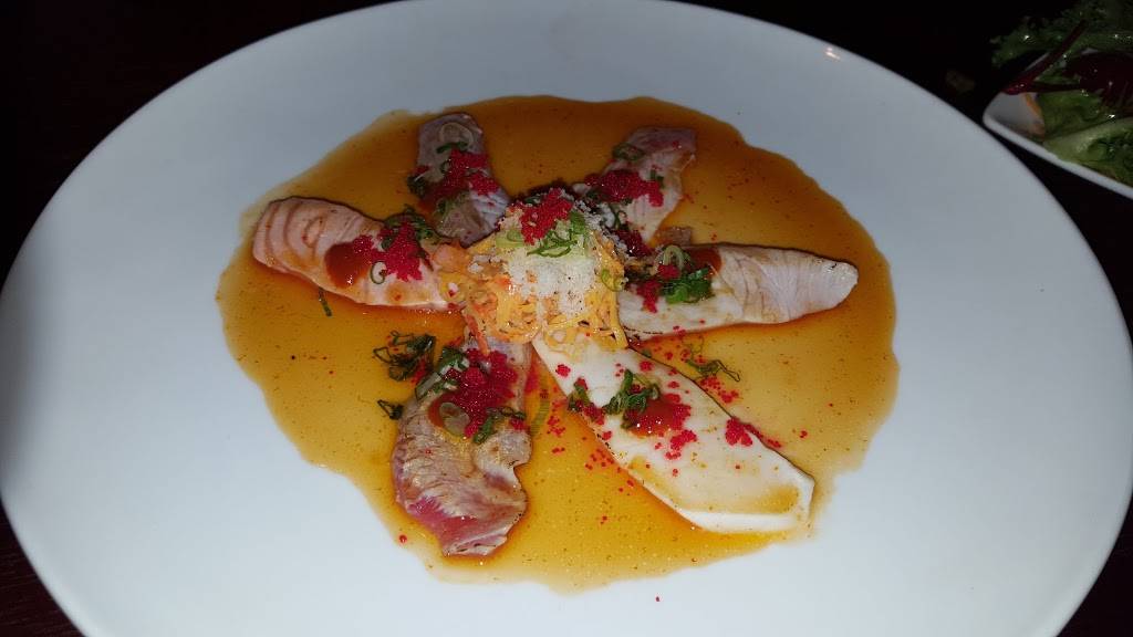 Kume Bistro | restaurant | 12 Weaver St d, Newmarket, NH 03857, USA | 6032925121 OR +1 603-292-5121