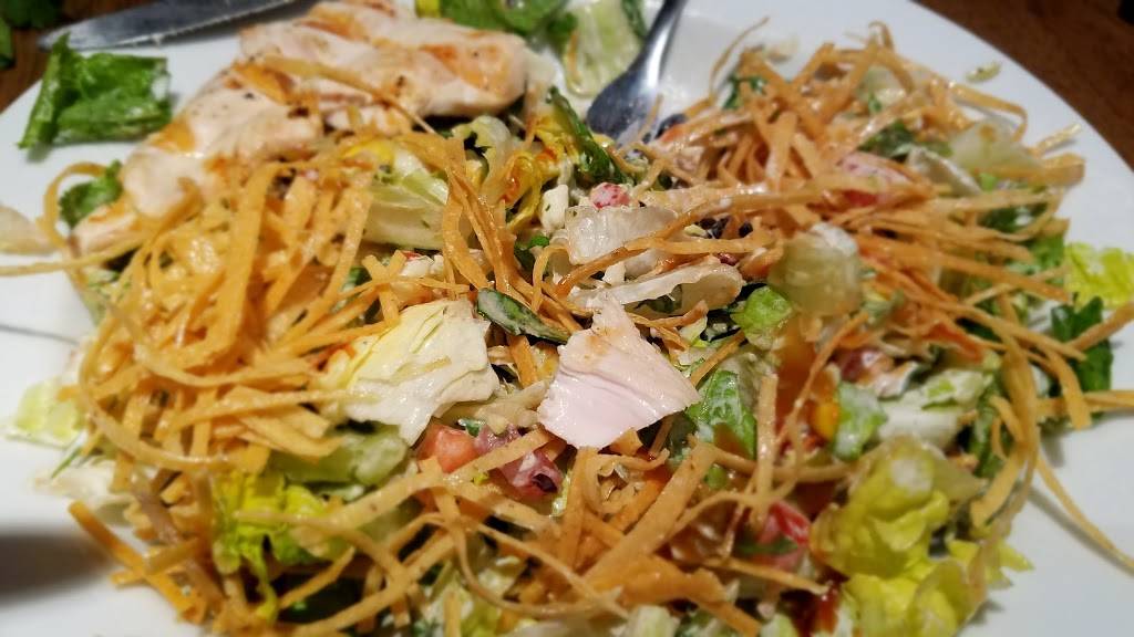 Rusty Bucket Restaurant and Tavern | restaurant | 2692 Madison Rd K-3, Cincinnati, OH 45208, USA | 5138412739 OR +1 513-841-2739