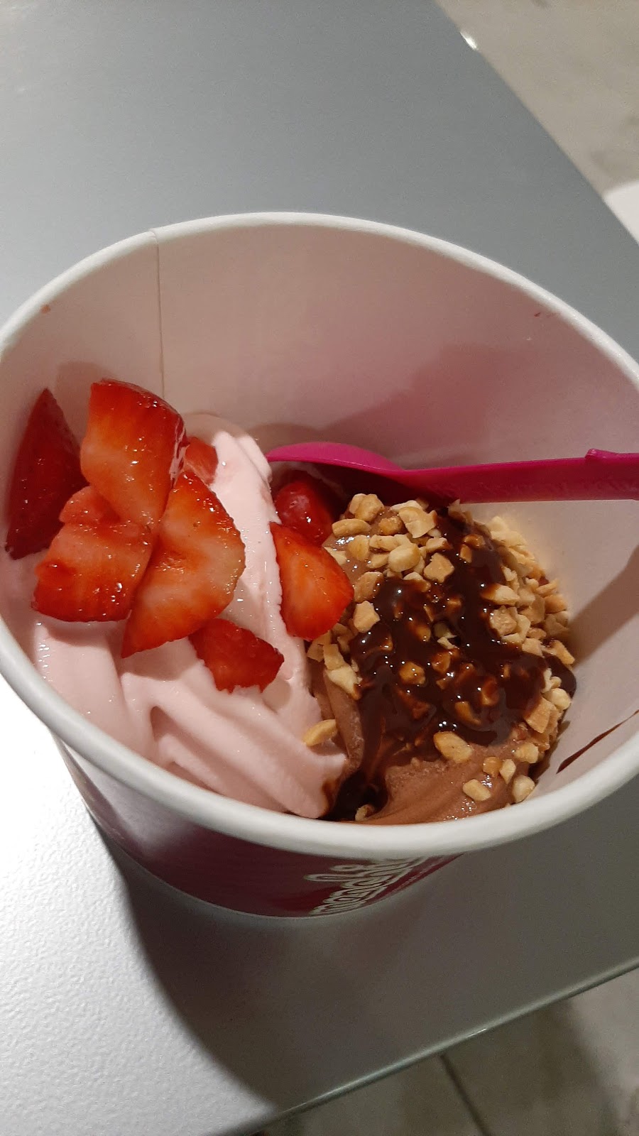 Menchies Frozen Yogurt | bakery | 7309 Miami Lakes Dr, Miami Lakes, FL 33014, USA | 3055575755 OR +1 305-557-5755