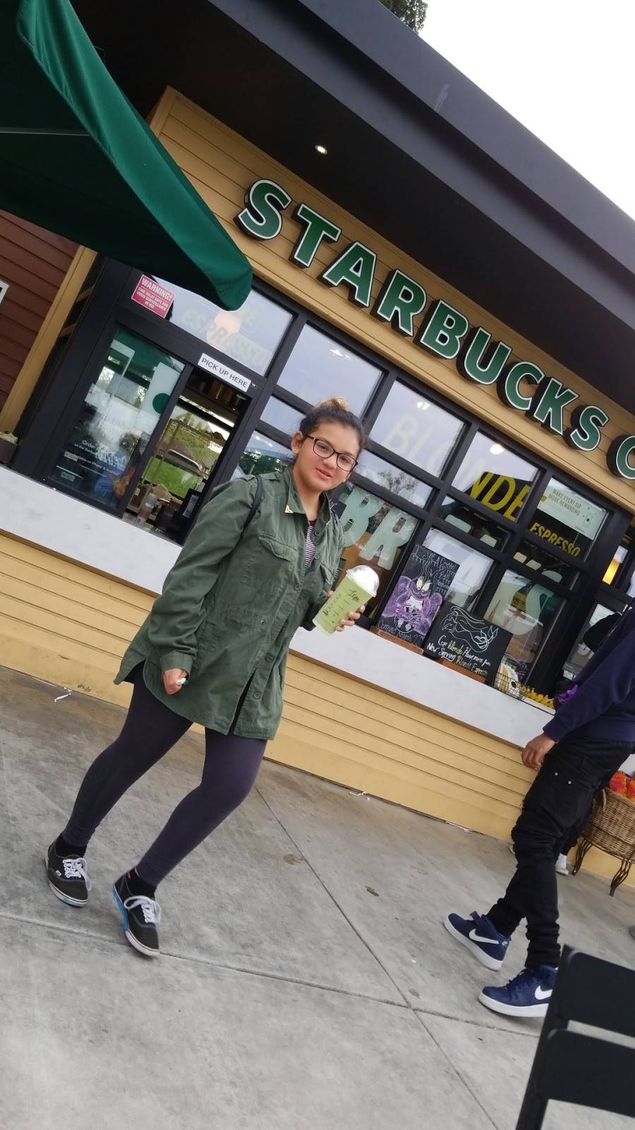 Starbucks | cafe | 390 Nut Tree Road KI 01, Vacaville, CA 95687, USA | 7074496474 OR +1 707-449-6474